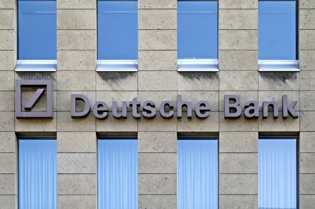 Deutsche Bank Shares Tumble as Fears of Weaknesses in Global Financial System Resurface