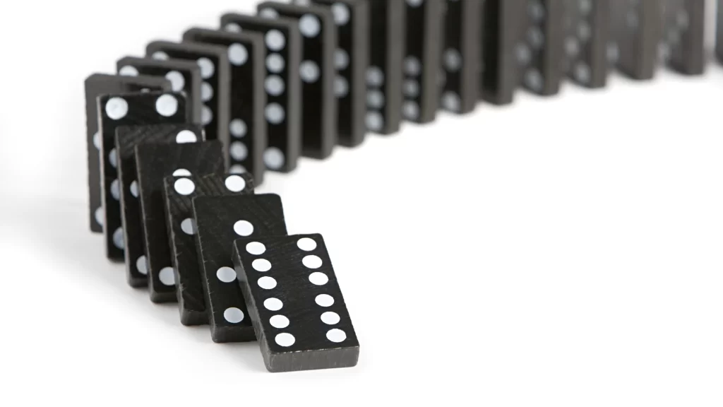 Financial Rollercoaster: The Domino Effect of Bank Collapses on Real Estate and Mortgage Rates